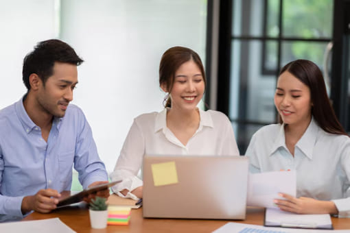 financial team working